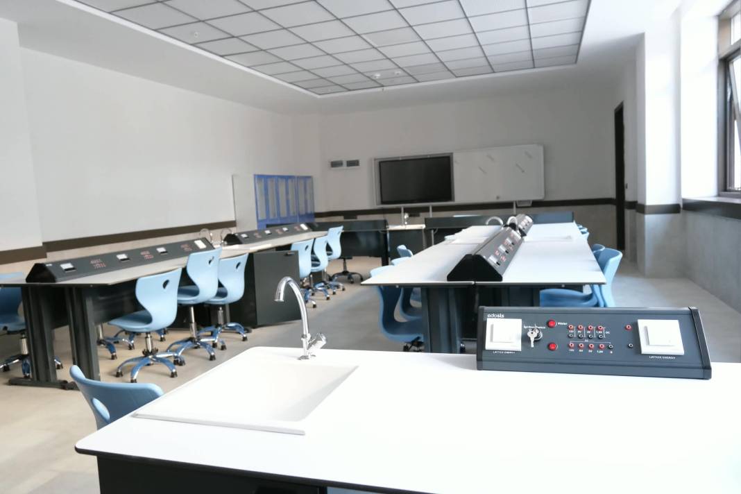 Konya İmam Hatip Lisesi baştan sona yenilendi! Maliyeti açıklandı 22
